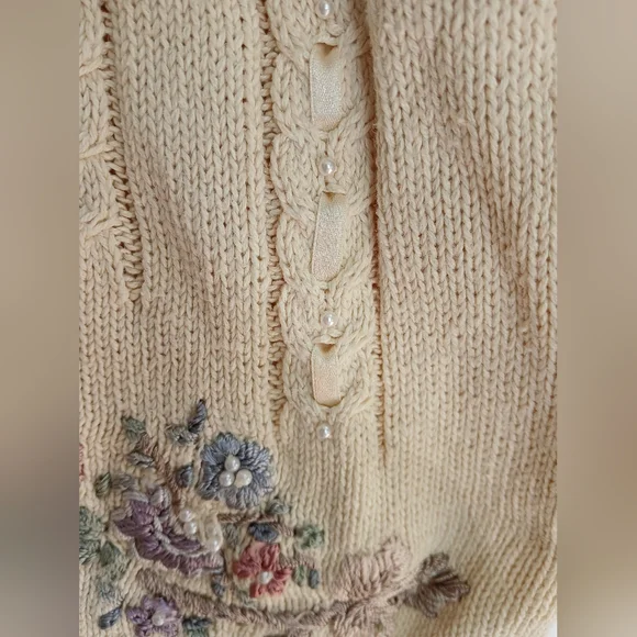 Jenny Grandmother Floral Embroidered & beaded Colorful button Up Sweater Large - Picture 6 of 12